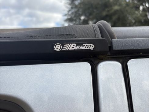 Used 2016 Jeep Wrangler Unlimited Sahara w/ Connectivity Group image 5