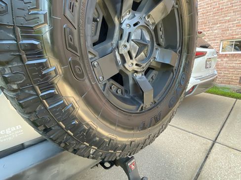 Used 2018 Jeep Wrangler Unlimited Rubicon w/ Connectivity Group AWD/4WD image 26