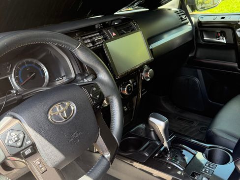 Used 2016 Toyota 4Runner TRD Pro AWD/4WD image 5