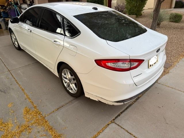Used 2016 Ford Fusion SE FWD image 8