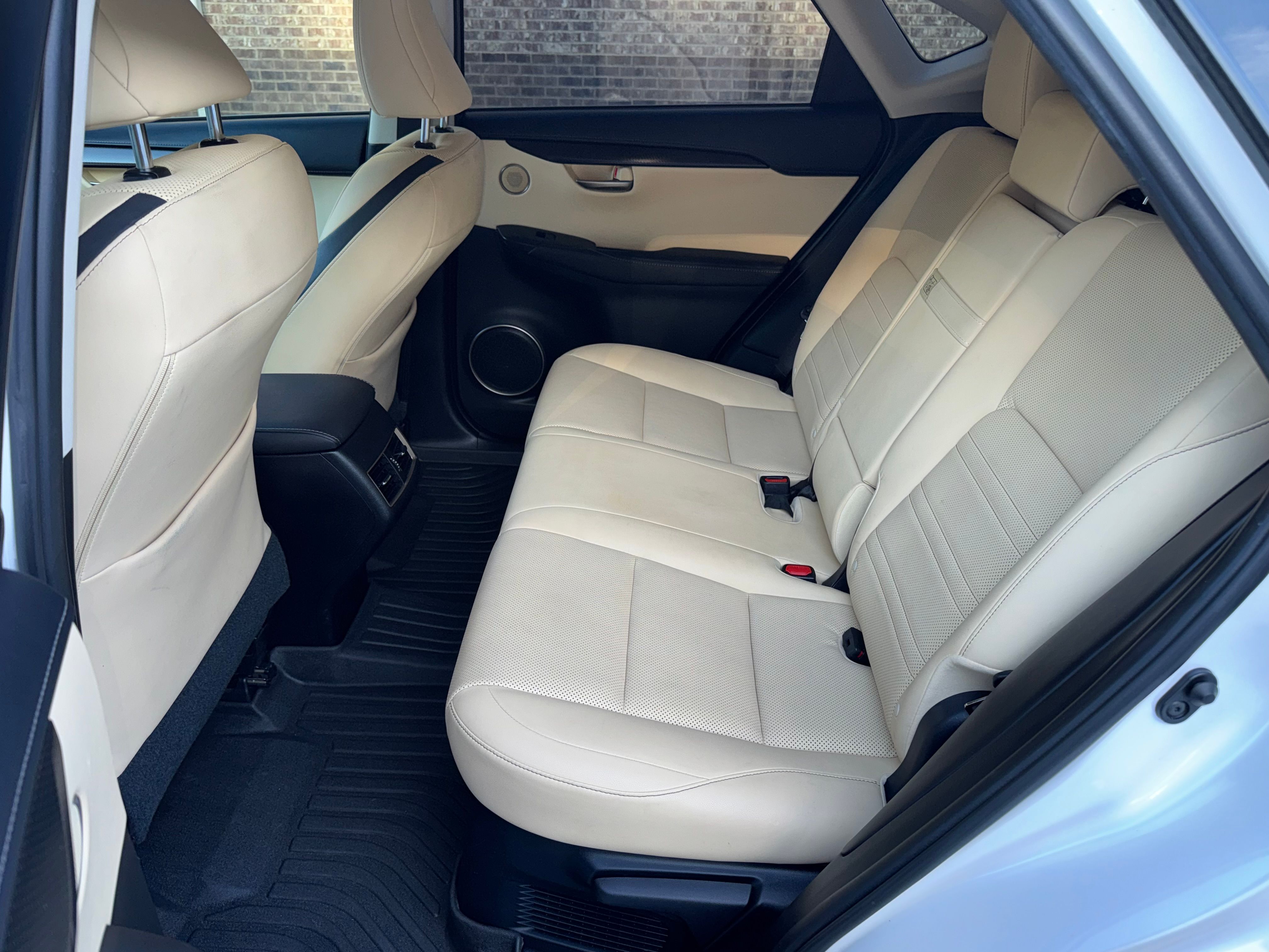 Used 2015 Lexus NX 200t FWD w/ Premium Package image 13