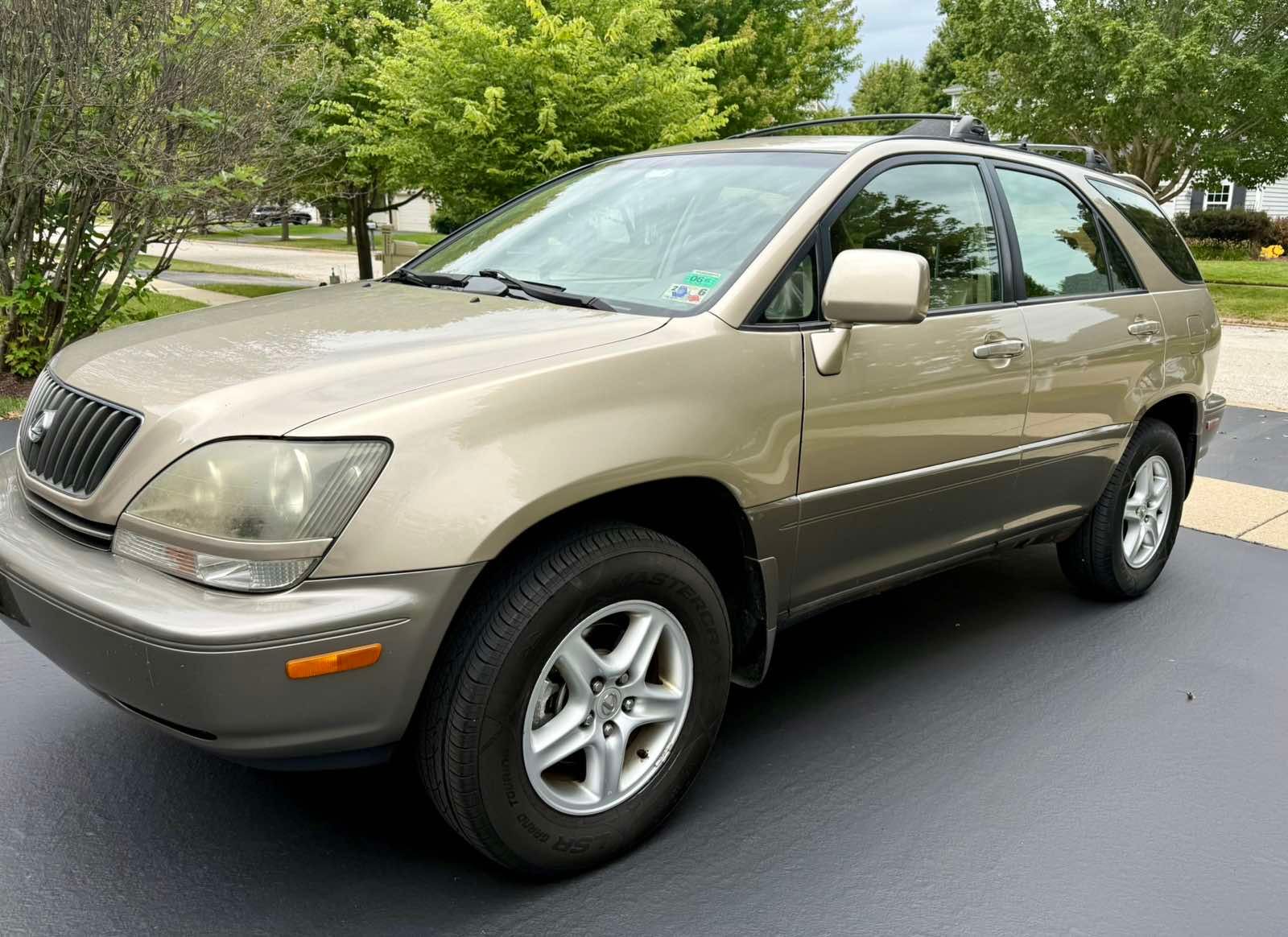 Used 1999 Lexus RX 300 4WD image 1