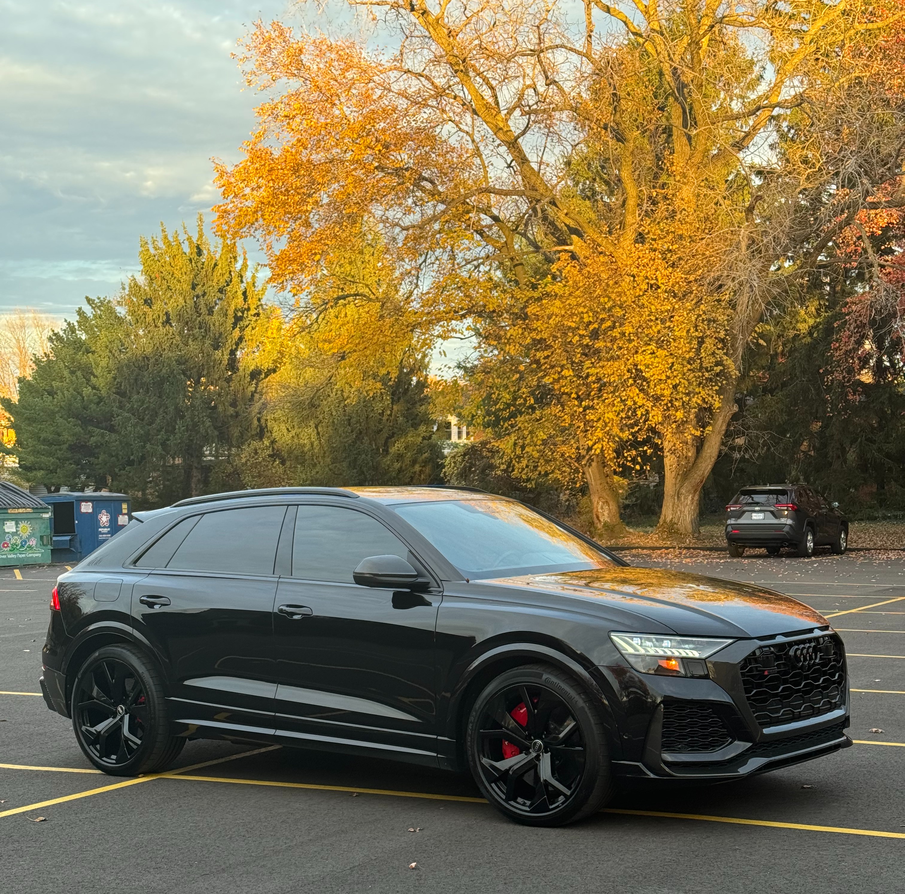 Used 2021 Audi RS Q8 w/ Carbon Optic Package AWD/4WD image 1