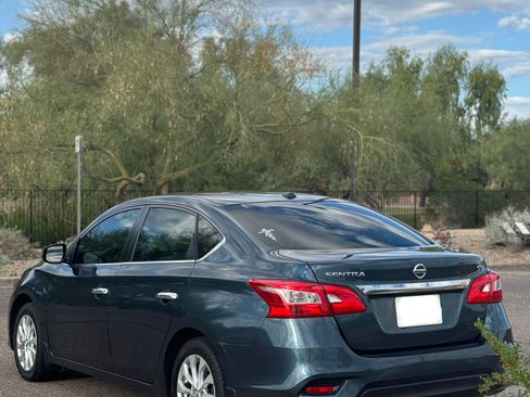 Used 2016 Nissan Sentra SV w/ Style Package image 4