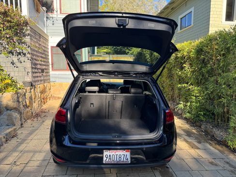 Used 2016 Volkswagen e-Golf SEL Premium image 6