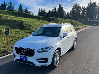 Used 2016 Volvo XC90 T6 Momentum