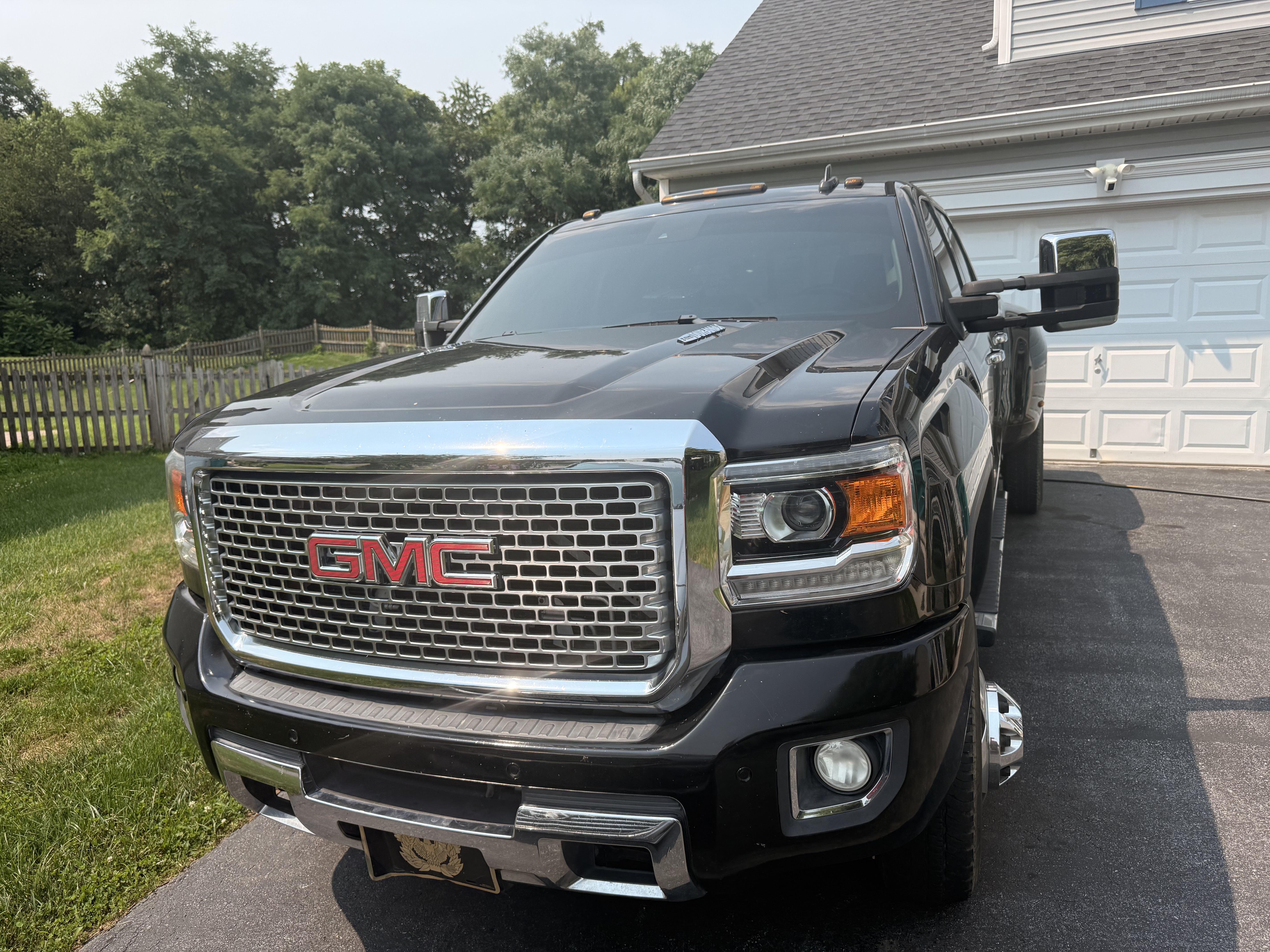 Used 2015 GMC Sierra 3500 Denali w/ Duramax Plus Package AWD/4WD image 1
