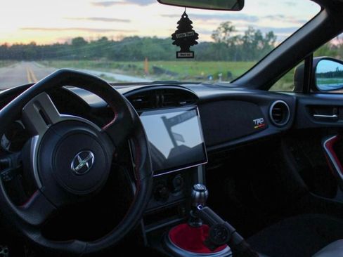 Used 2013 Scion FR-S image 5