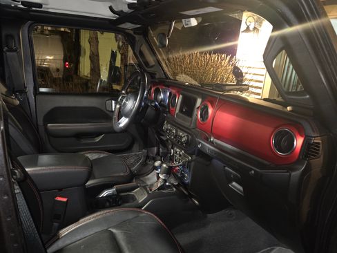 Used 2019 Jeep Wrangler Unlimited Rubicon w/ Dual Top Group image 8