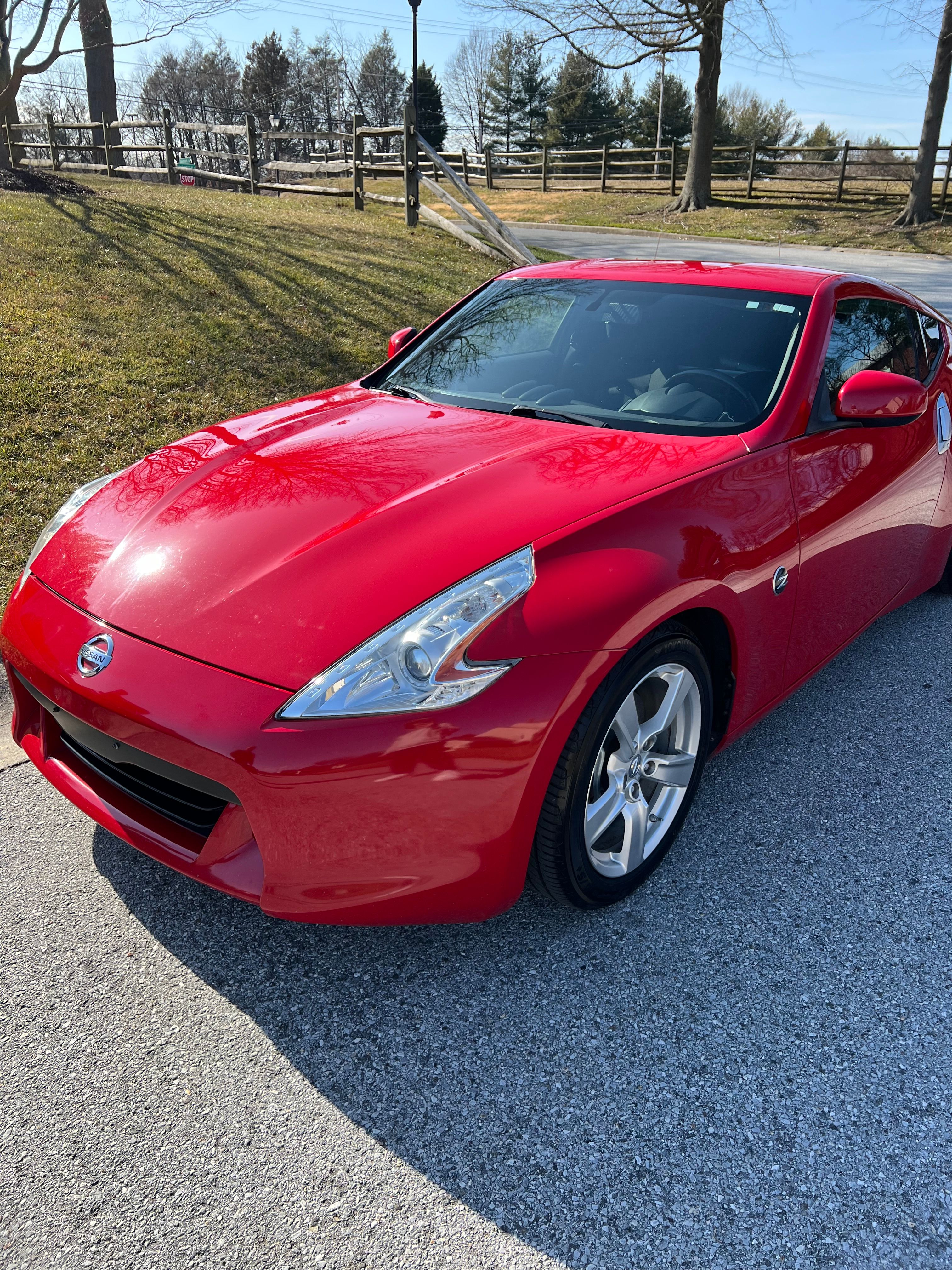 Used 2012 Nissan 370Z Coupe RWD image 6