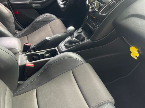 Used 2017 Ford Focus RS AWD/4WD image 10