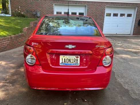 Used 2012 Chevrolet Sonic LS image 4