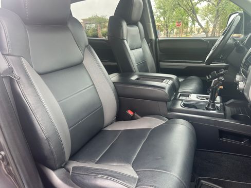 Used 2021 Toyota Tundra Limited w/ Limited Premium Package image 10