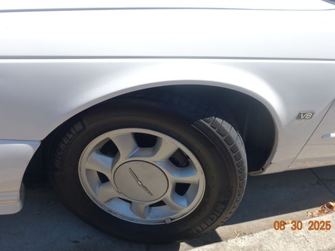 Used 1995 Ford Thunderbird LX image 10