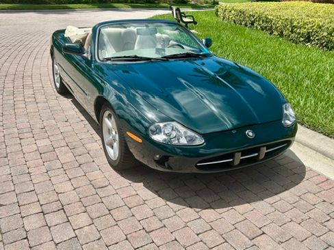 Used 1998 Jaguar XK8 Convertible RWD image 2