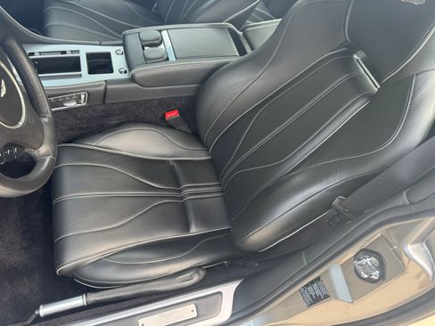 Used 2014 Aston Martin DB9 Coupe image 13