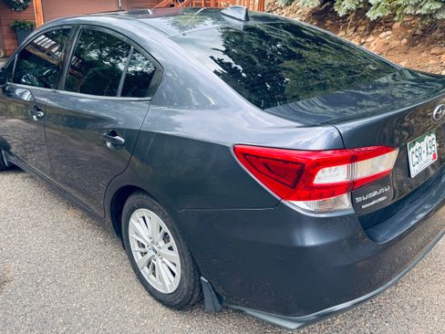 Used 2017 Subaru Impreza 2.0i Premium AWD/4WD image 6