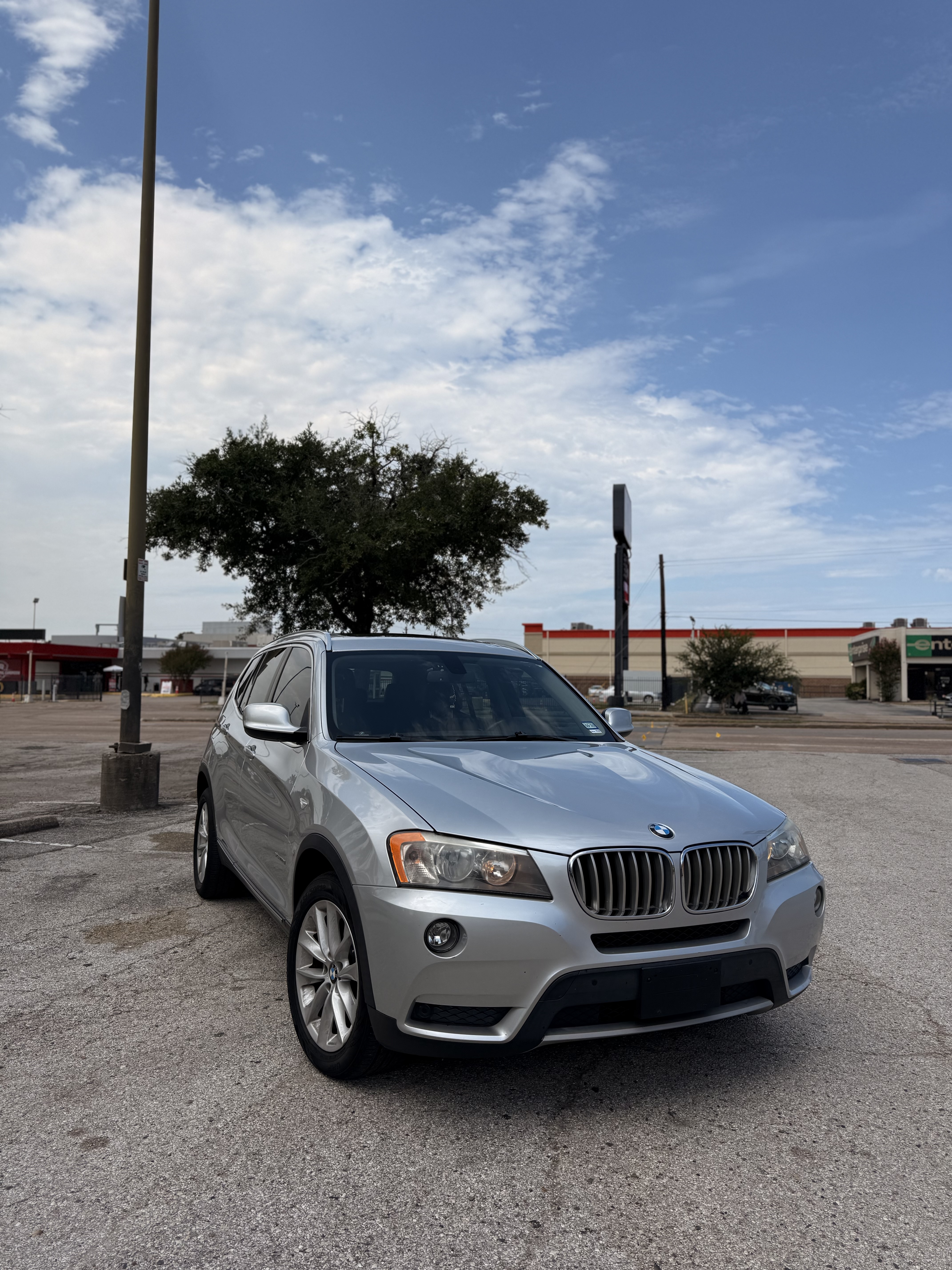 Used 2014 BMW X3 xDrive28i AWD/4WD image 1