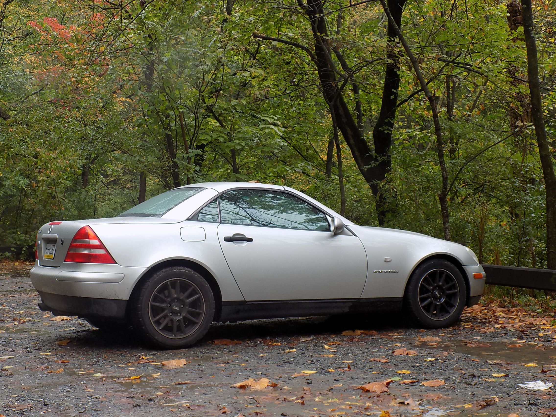 Used 1999 Mercedes-Benz SLK 230 image 1