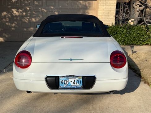 Used 2003 Ford Thunderbird image 4