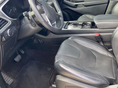 Used 2020 Ford Edge Titanium w/ Equipment Group 301A image 22