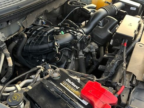 Used 2014 Ford F150 XLT image 17