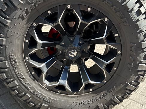 Used 2005 HUMMER H2 w/ Preferred Equipment Group AWD/4WD image 15