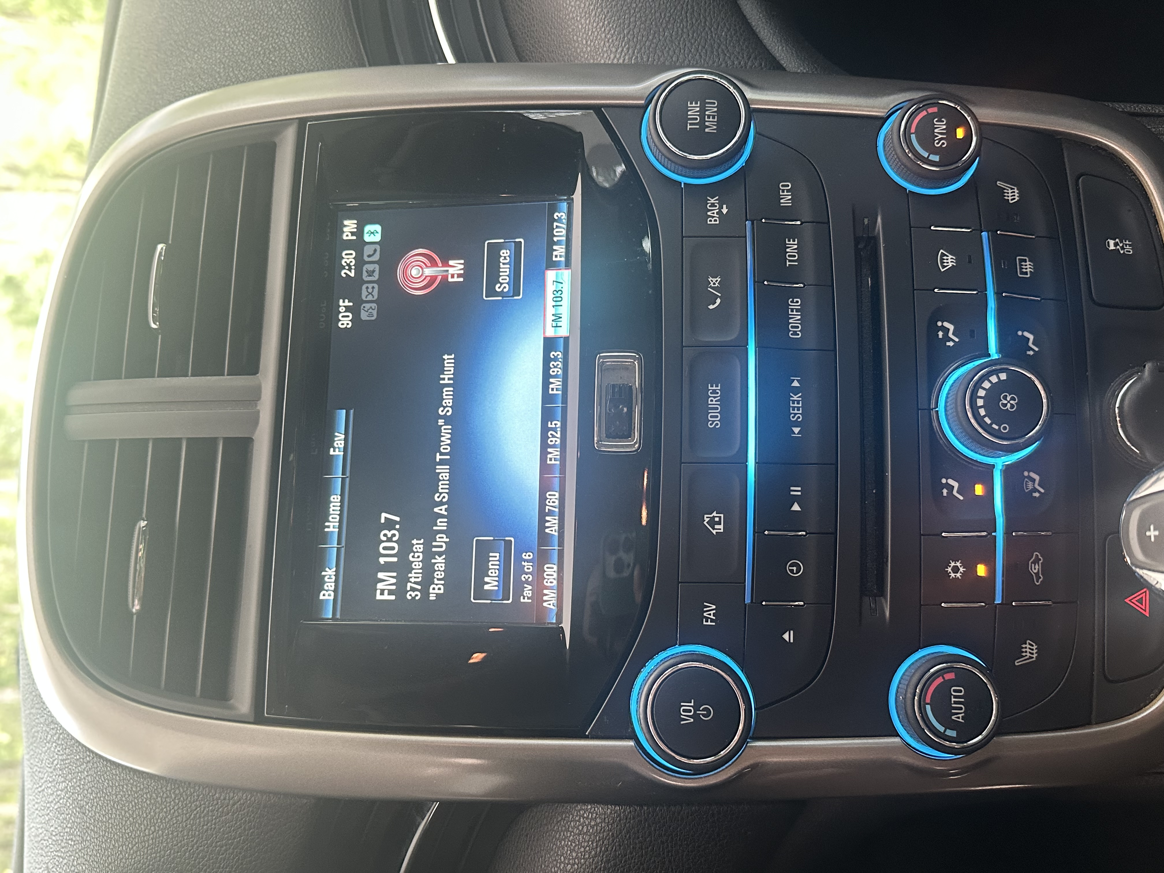 Used 2015 Chevrolet Malibu LTZ FWD image 14
