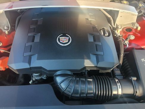 Used 2010 Cadillac CTS Premium image 4