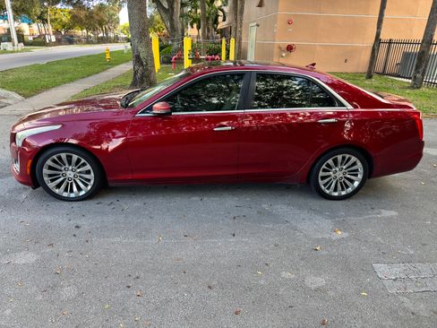 Used 2014 Cadillac CTS Luxury image 2