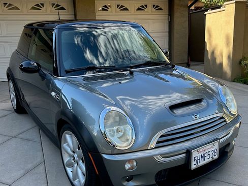 Used 2004 MINI Cooper S image 1