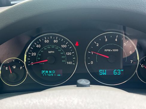 Used 2007 Jeep Grand Cherokee Laredo AWD/4WD image 10