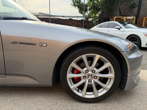 Used 2004 Honda S2000 image 10
