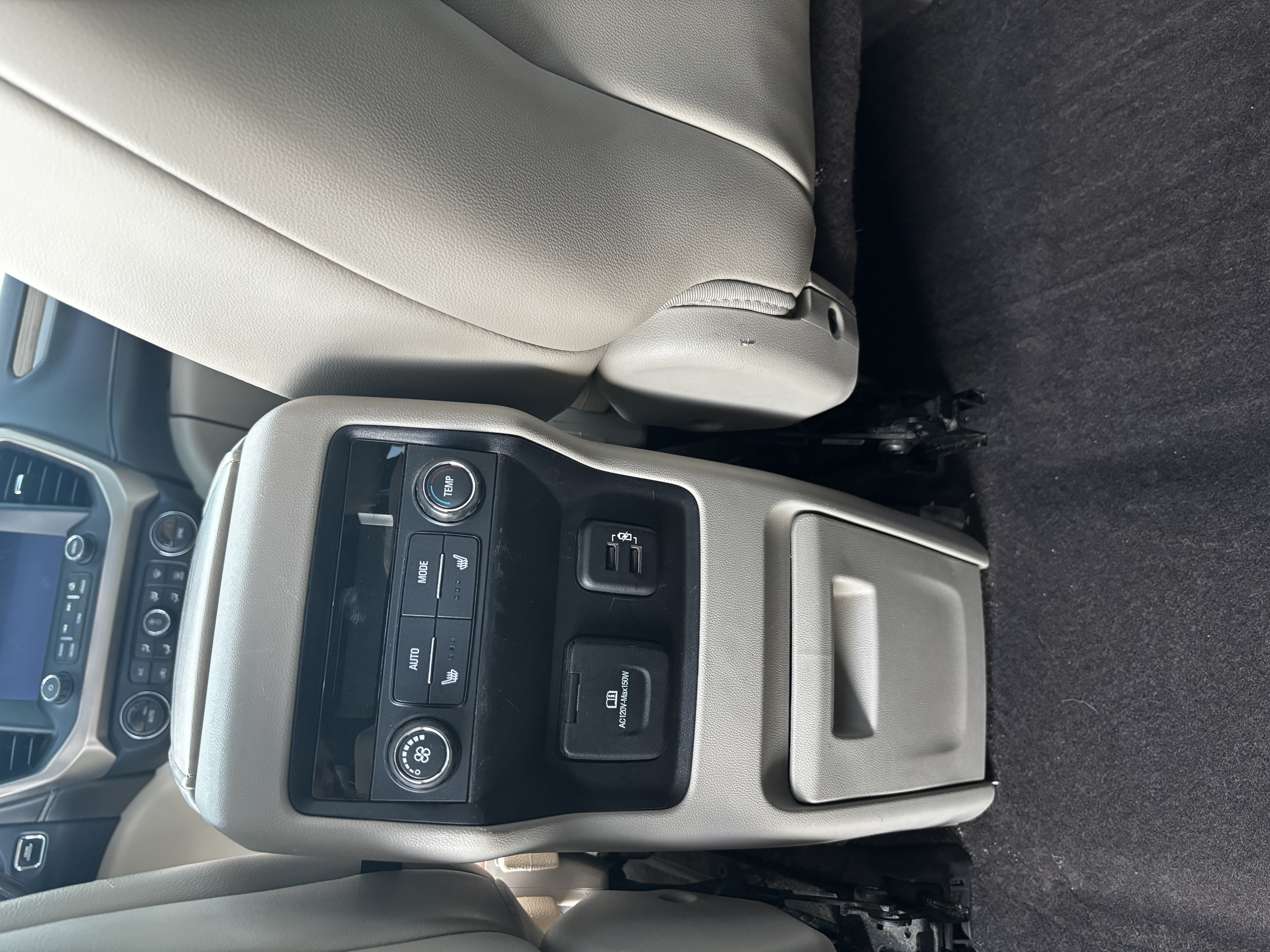 Used 2019 GMC Acadia Denali w/ Technology Package AWD/4WD image 15