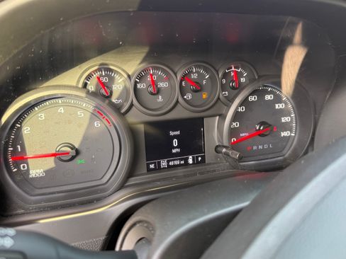 Used 2024 Chevrolet Silverado 2500 Custom w/ Custom Value Package image 12