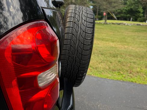 Used 2004 Toyota RAV4 4WD w/ "L" Pkg image 21