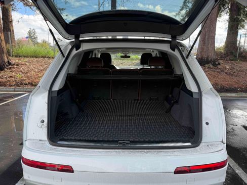 Used 2019 Audi Q7 3.0T Prestige image 1