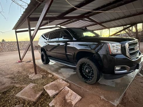 Used 2016 GMC Yukon XL SLT w/ Open Road Package image 4