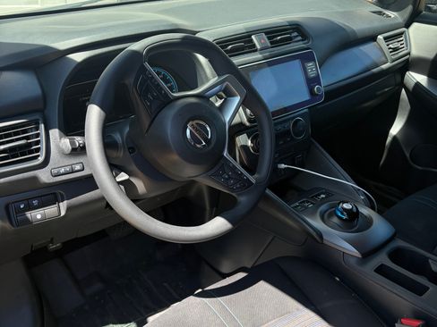 Used 2020 Nissan Leaf S w/ S Charge Package FWD image 11