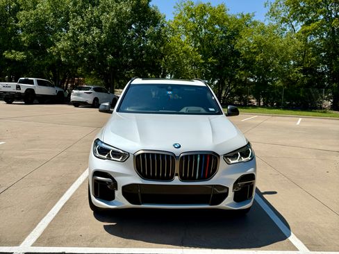 Used 2022 BMW X5 M50i w/ Executive Package image 2
