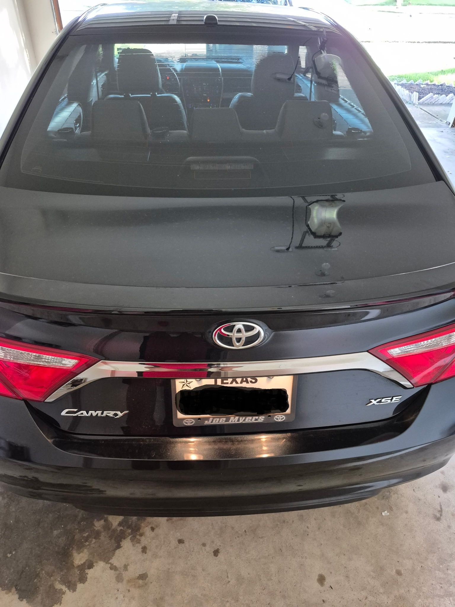 Used 2016 Toyota Camry XSE FWD image 4