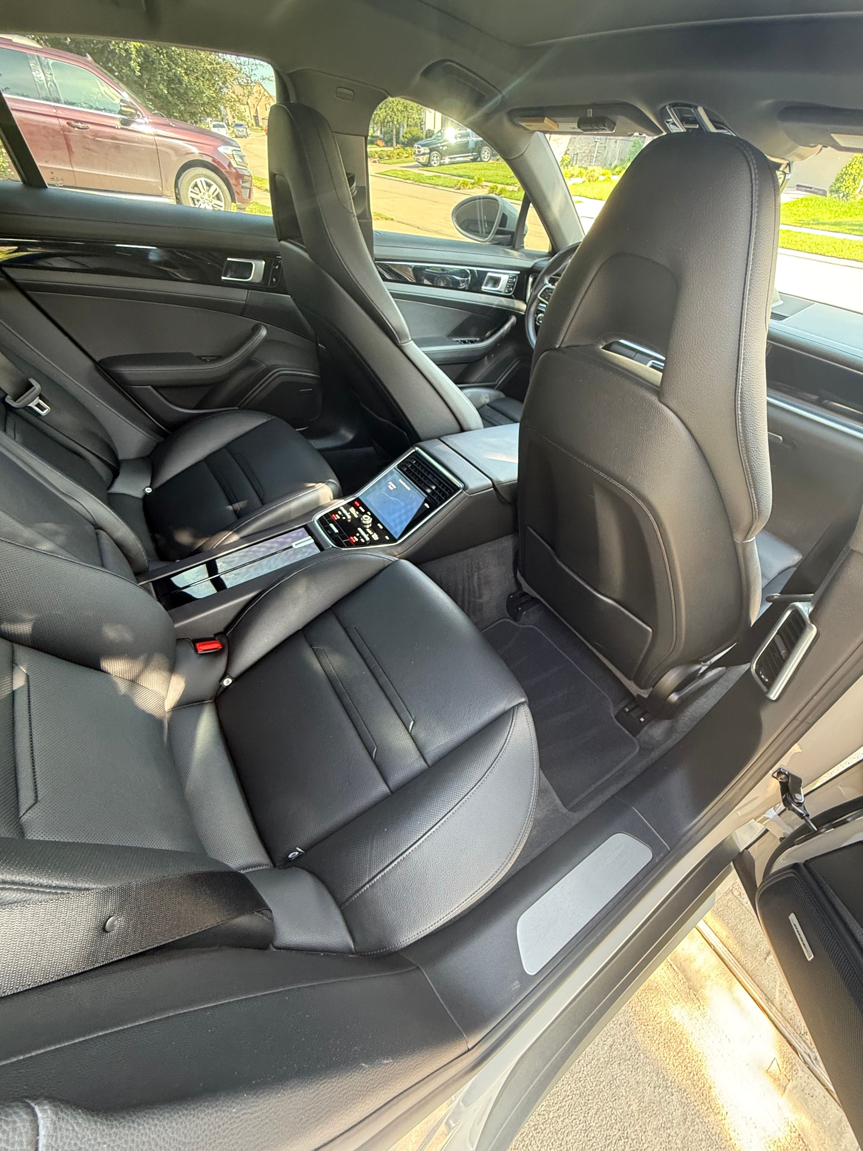 Used 2018 Porsche Panamera 4 AWD/4WD image 6