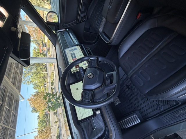 Used 2022 Rivian R1T Launch Edition AWD/4WD image 6