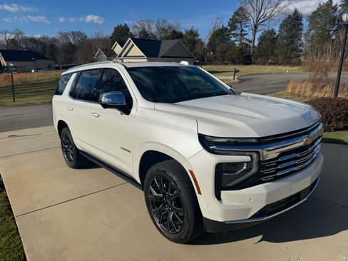 Used 2025 Chevrolet Tahoe Premier image 1