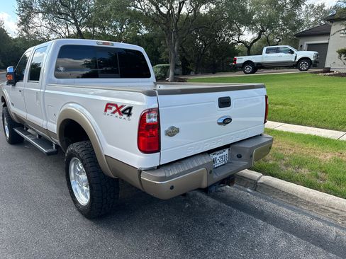 Used 2013 Ford F250 King Ranch w/ King Ranch w/Chrome Pkg AWD/4WD image 6