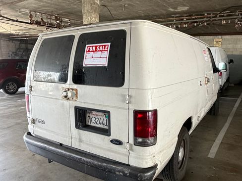 Used 2004 Ford E-150 and Econoline 150 image 8
