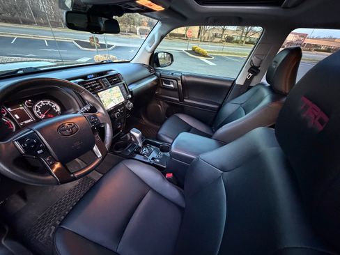 Used 2022 Toyota 4Runner TRD Off-Road Premium image 12