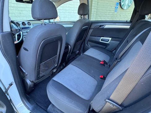 Used 2012 Chevrolet Captiva Sport LS image 12