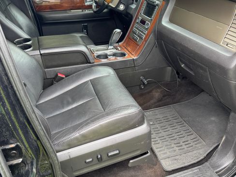 Used 2013 Lincoln Navigator 4WD w/ HD Trailer Tow Pkg image 11