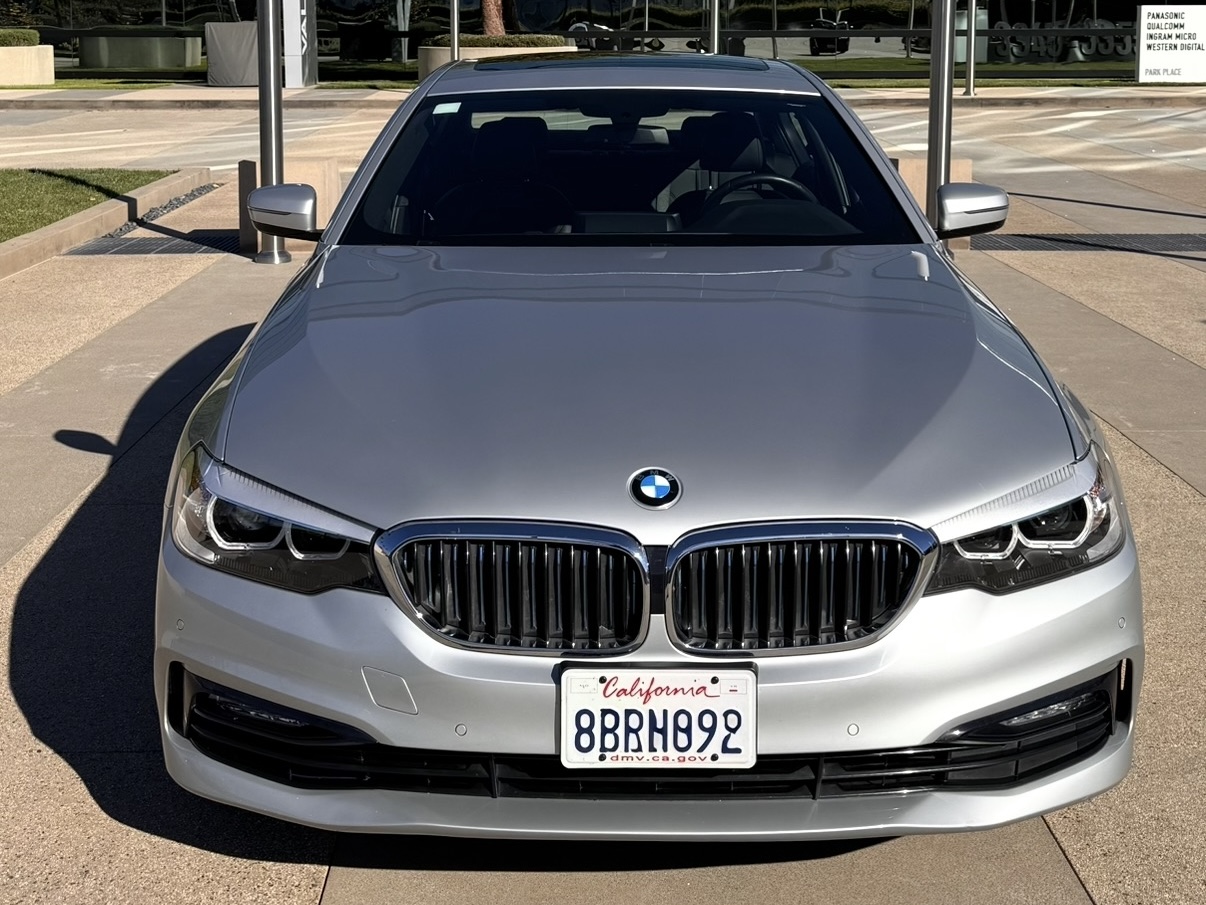 Used 2018 BMW 530e xDrive AWD/4WD image 6
